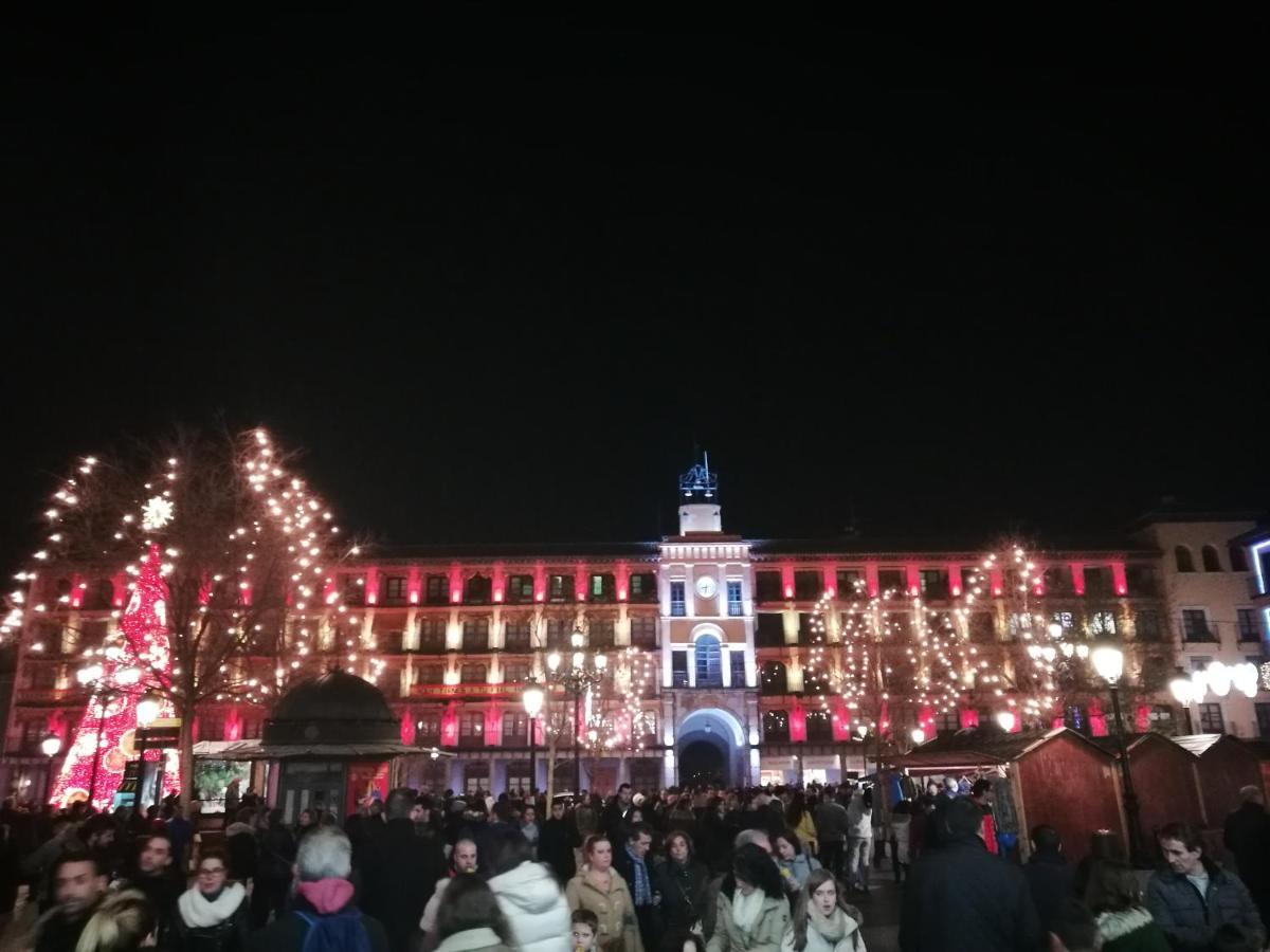 Casa Armas A, En Zocodover, Casco Historico Толедо Екстериор снимка