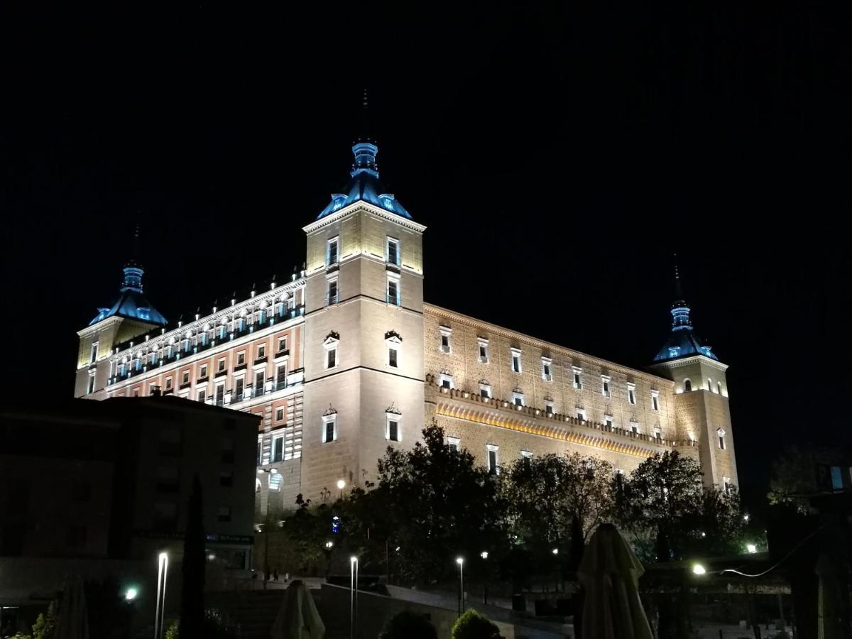 Casa Armas A, En Zocodover, Casco Historico Толедо Екстериор снимка